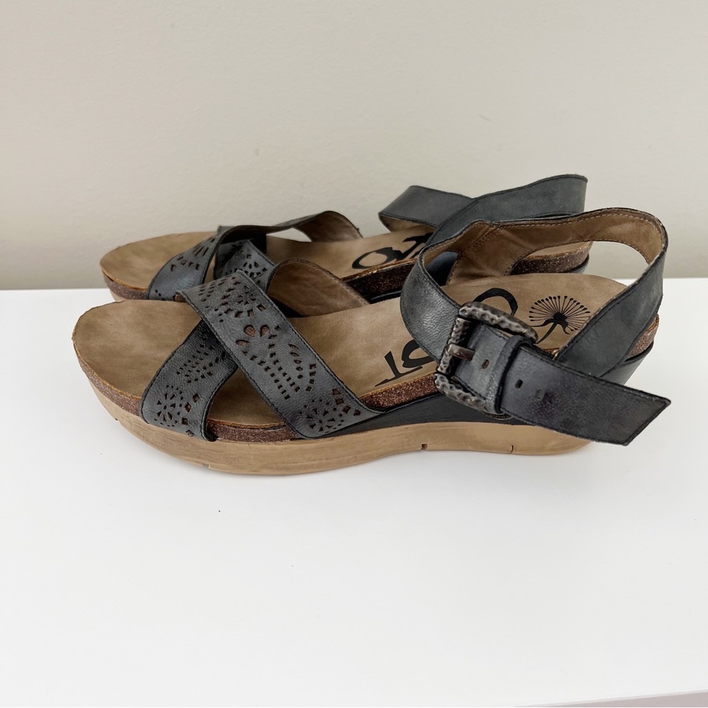 OTBT Gearhart Sandal Wedge Retro Inspired Supple Leather Upper Size 10